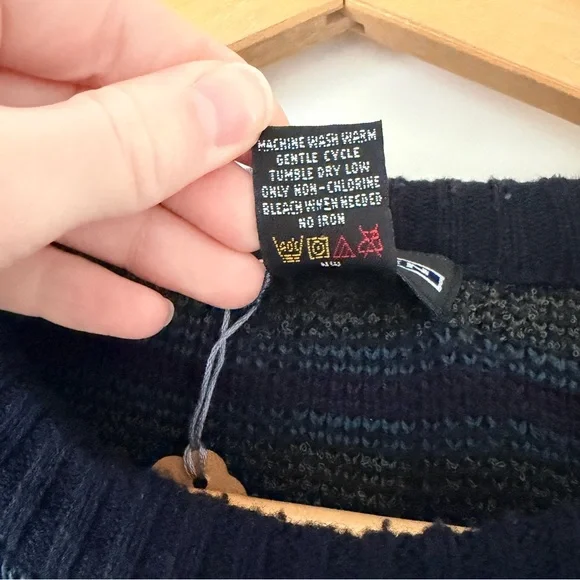 Jantzen Navy Knit Crewneck Sweater